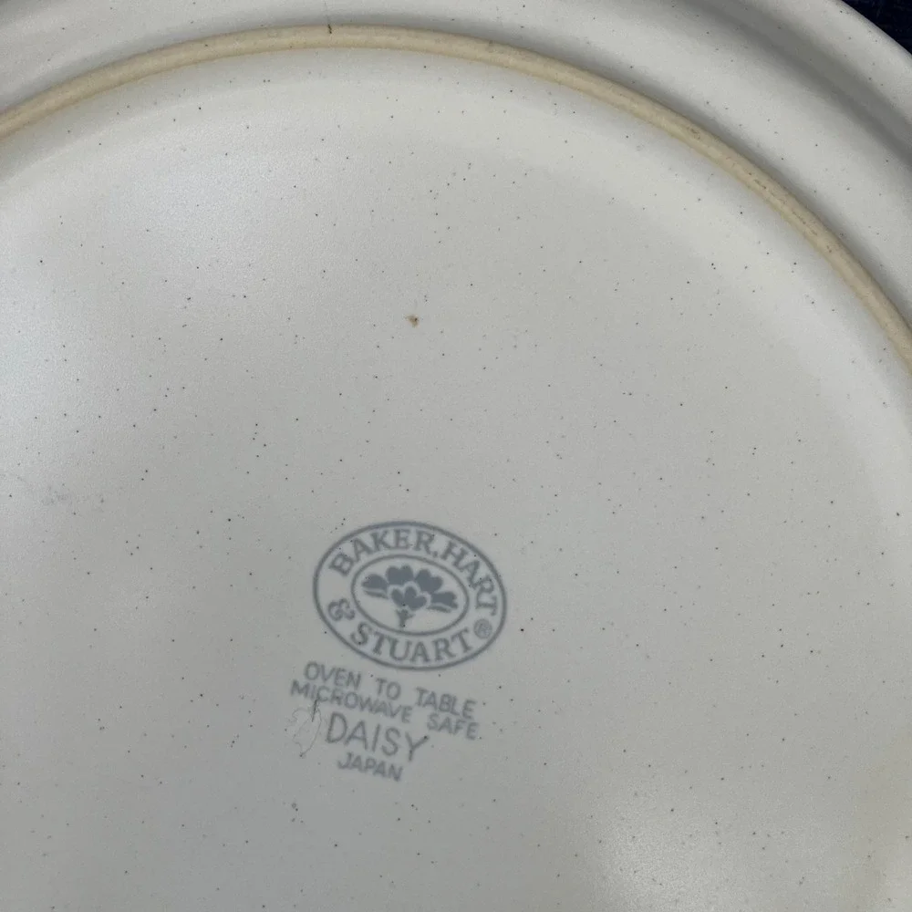 Baker Hart Stuart Dinner Plates Daisy 10.5in White Blue Vintage Floral Set of 6